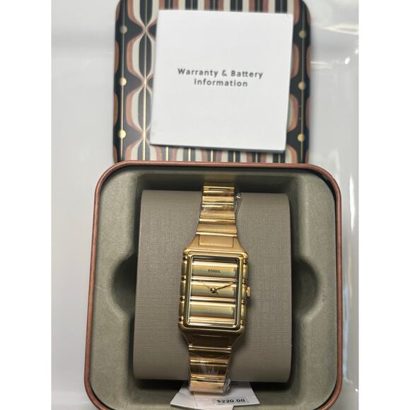 Fossil Raquel ES5389 — All-Gold Tone, 23 mm Rectangular - Picture 1 of 16